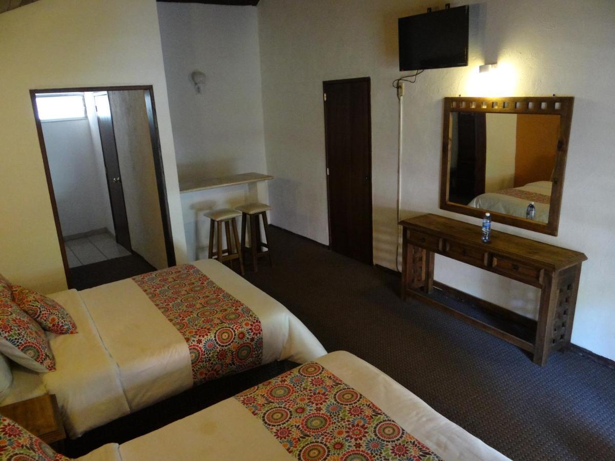 Hotel Chapala Country מראה חיצוני תמונה